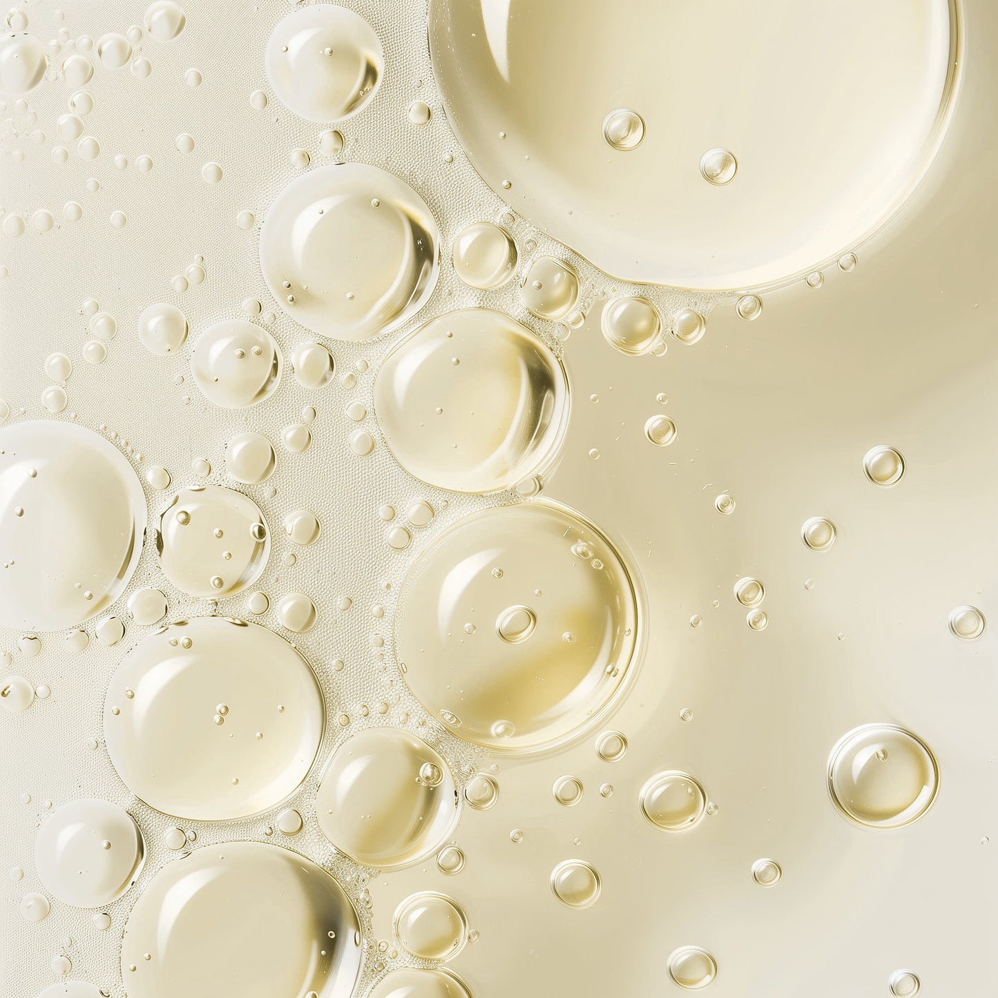 Sérum capillaire botanique pour des cheveux plus forts, plus épais et plus sains